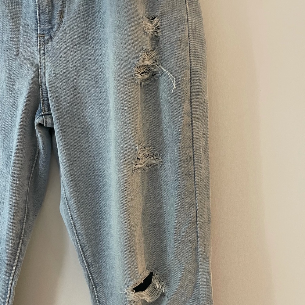 Levi’s 721 Light Wash, Distressed High-rise jeans